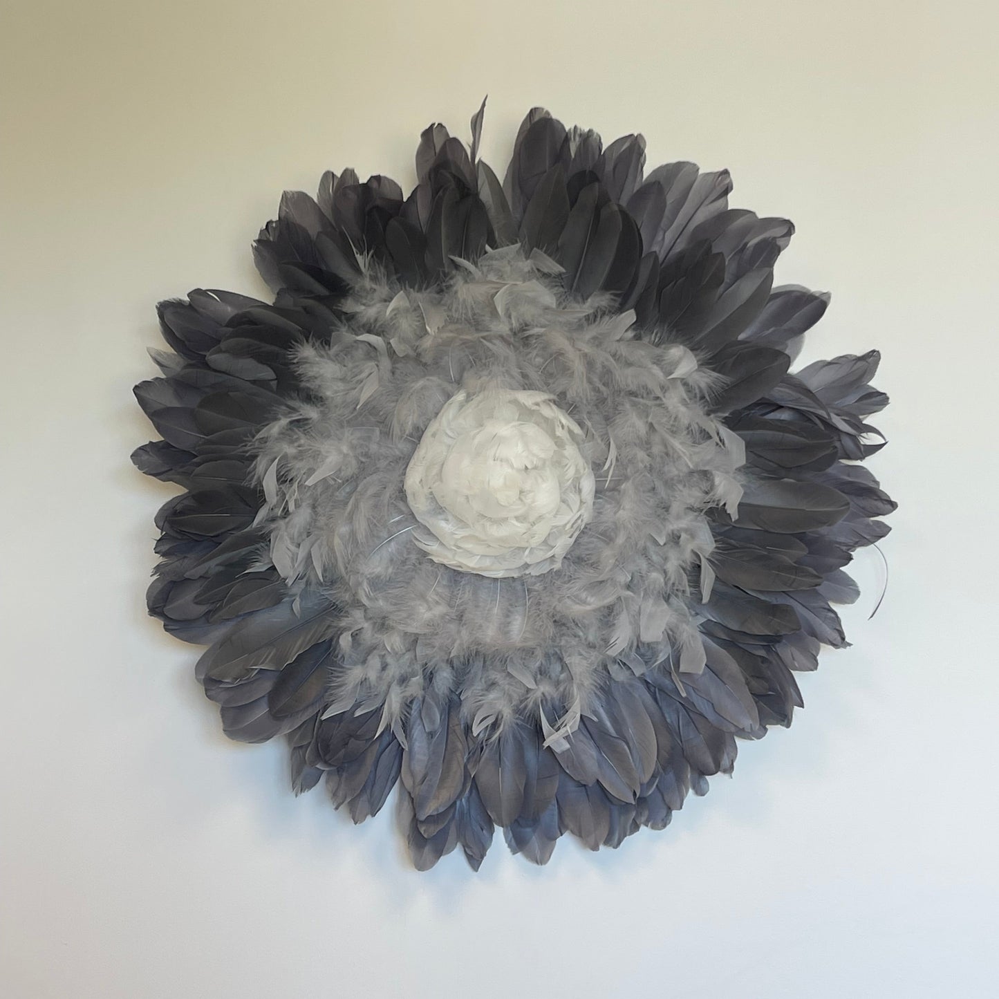 Pleine Lune — art mural en plumes fait main, Rêves de Vi